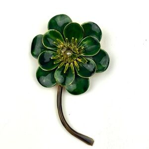 Enamel Vintage Brooch Flower Pin Green Petals & Green Stamen with Pearl